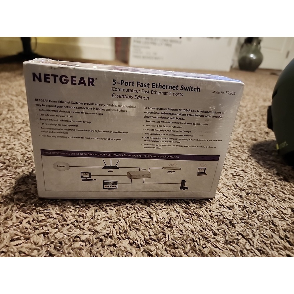 NETGEAR FS205 5-Port Ethernet Switch. New In Sealed‎ Box.